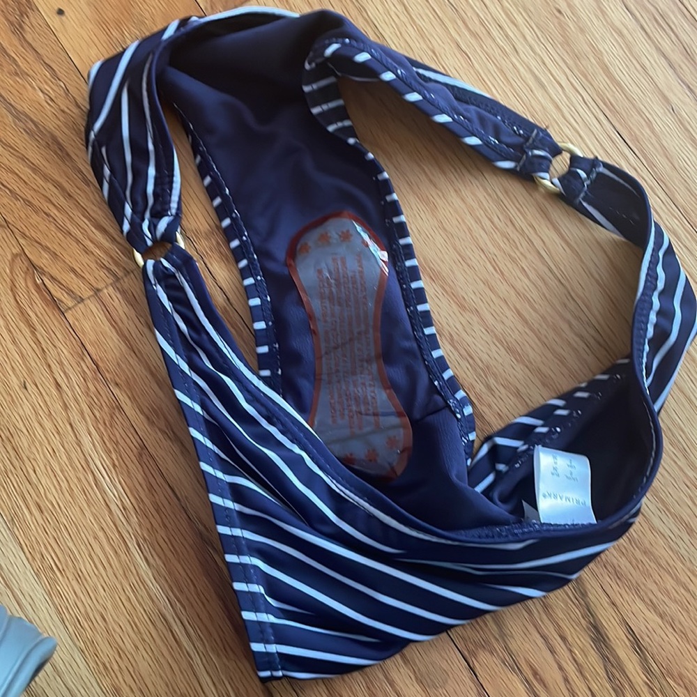 Bathing suit - Picture 3 of 3